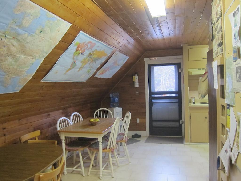 Caledonia Country Hostel ภายนอก รูปภาพ